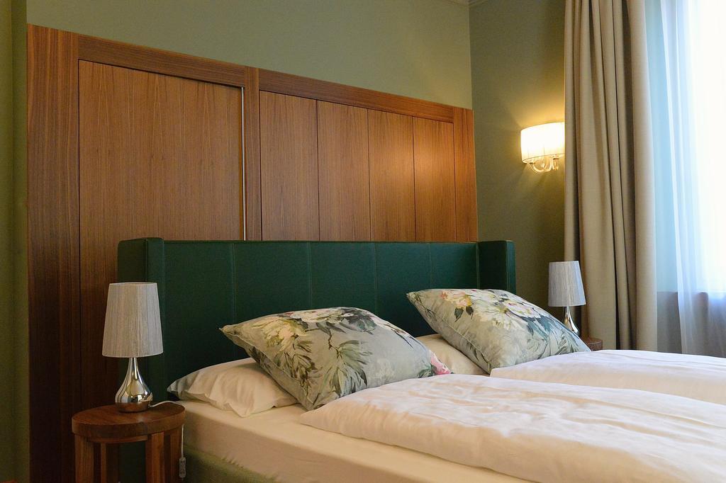 Hotel Palma Мерано Екстер'єр фото