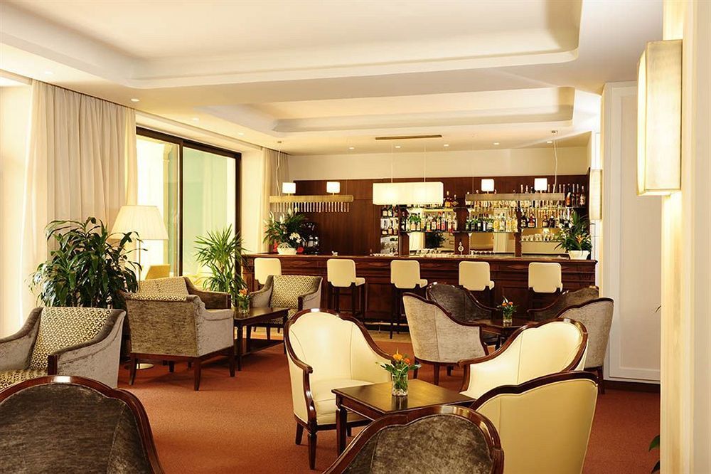 Hotel Palma Мерано Екстер'єр фото