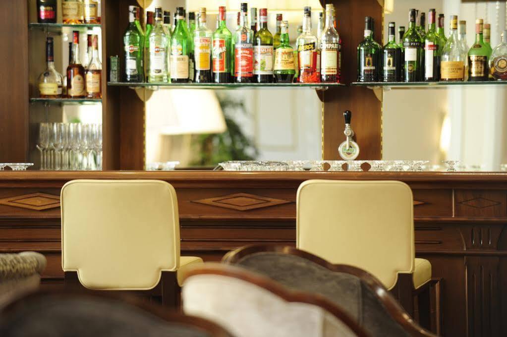 Hotel Palma Мерано Екстер'єр фото
